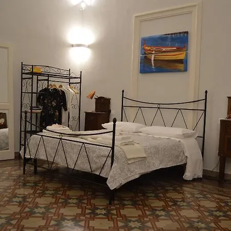 Bed, Book & Breakfast Landolina Bed & Breakfast 3*