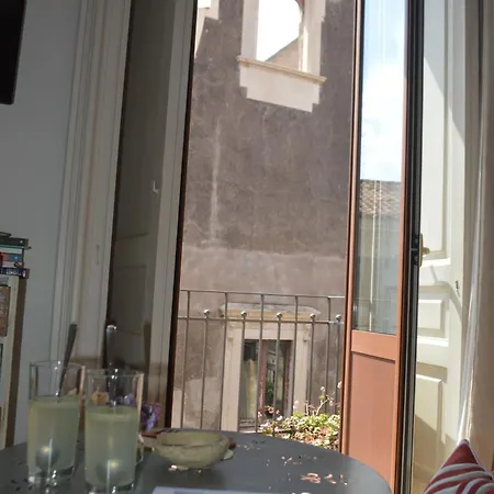 Bed, Book & Breakfast Landolina